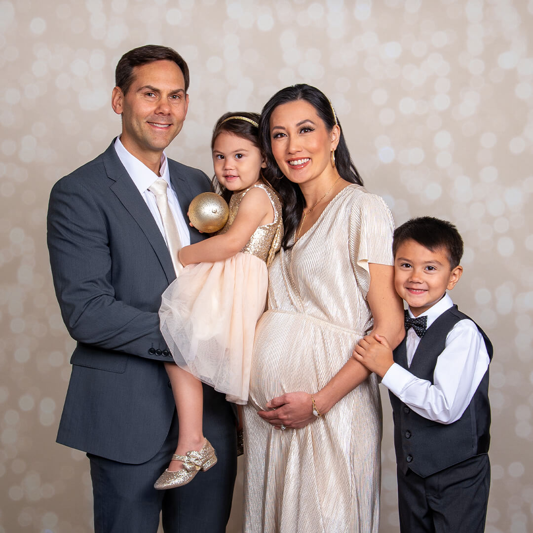 https://stage.jcpportraits.com/holiday-card-flipbook/