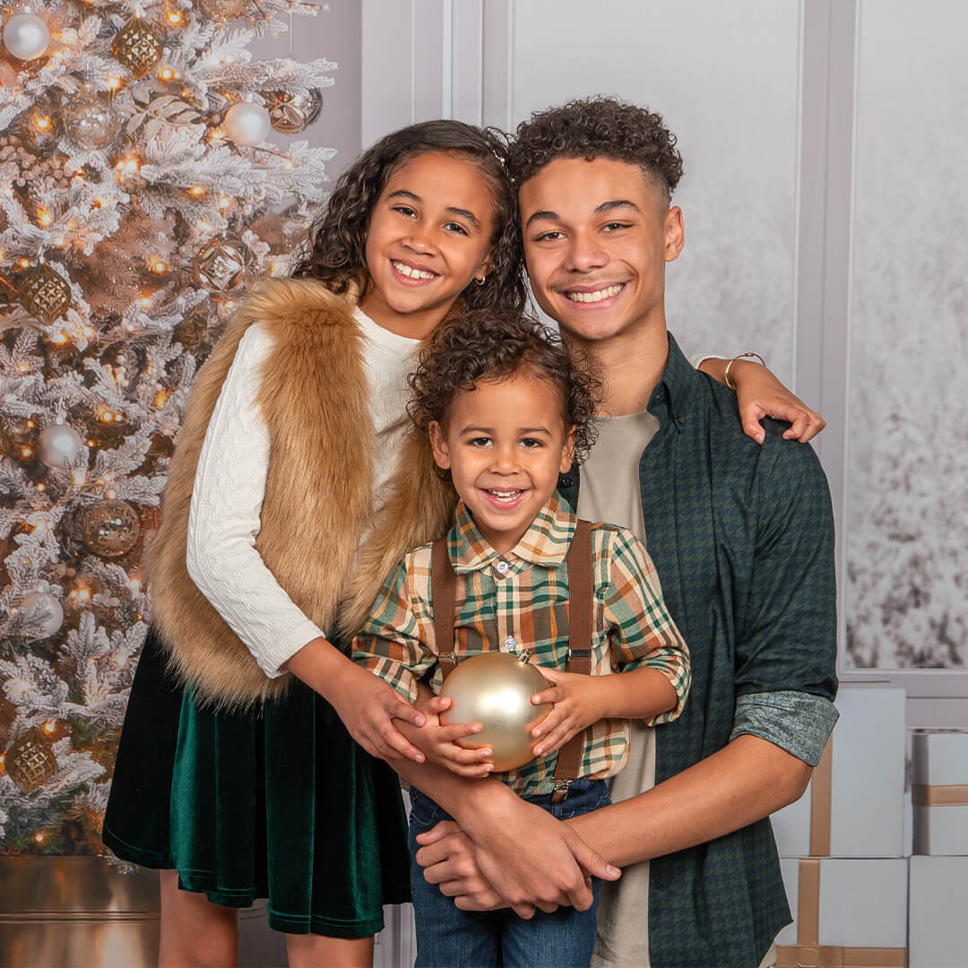 https://stage.jcpportraits.com/winter-window-holiday/